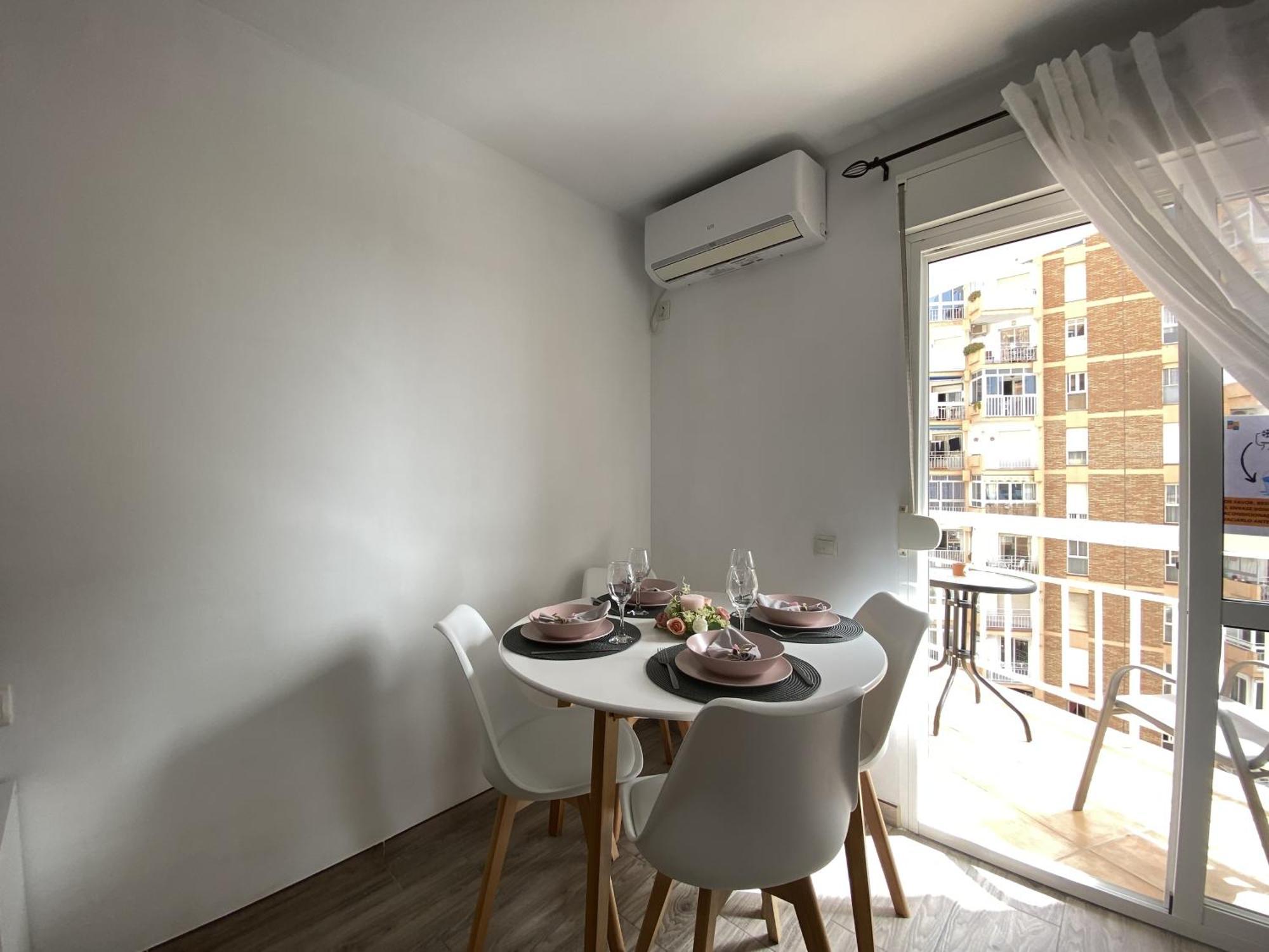 Apartamento Beli Apartment Benalmadena Bagian luar foto